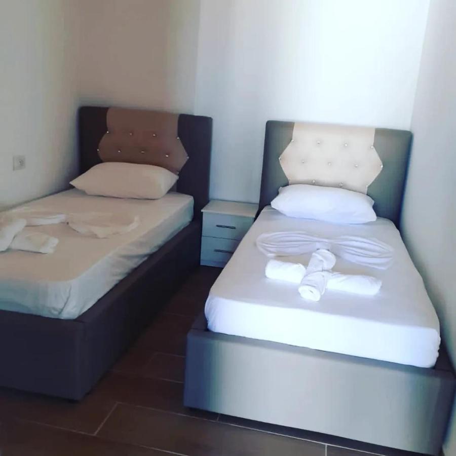 Ramaj Apartment Ксамил Екстериор снимка