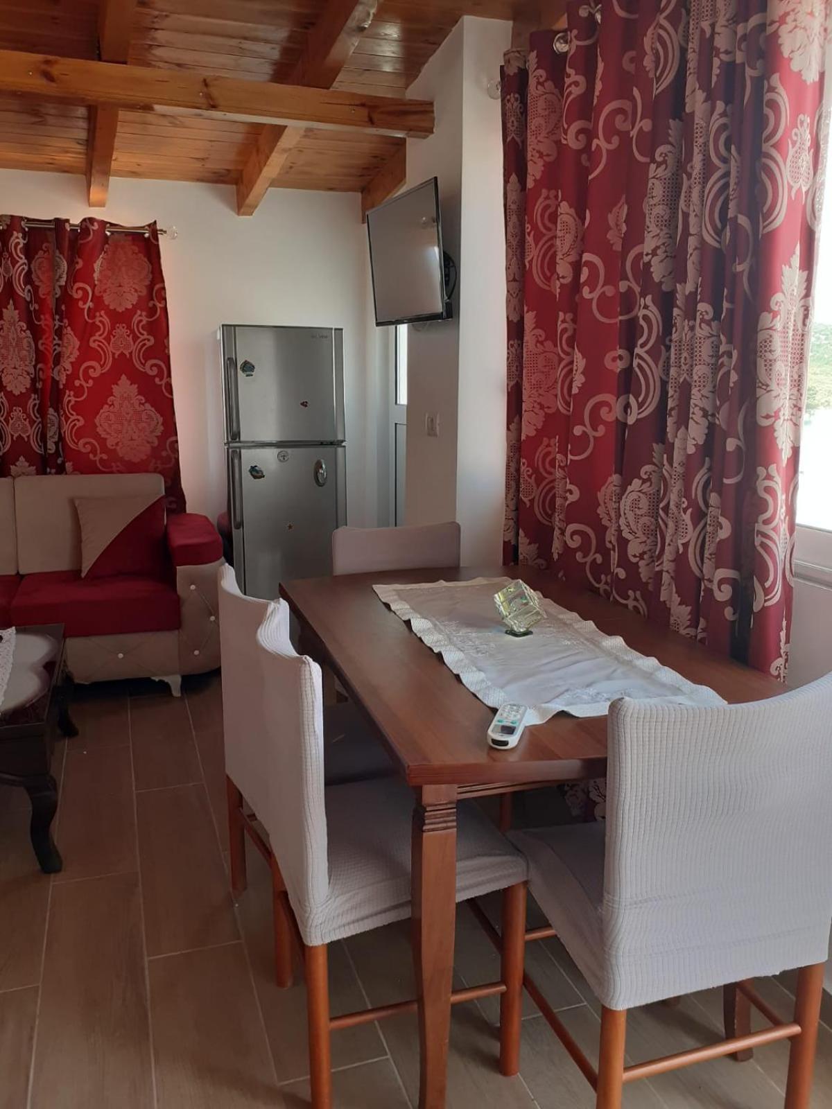 Ramaj Apartment Ксамил Екстериор снимка