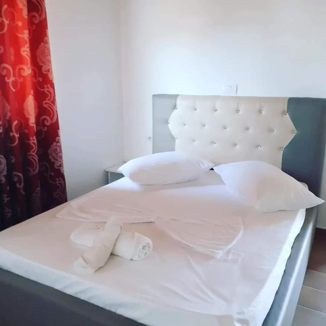 Ramaj Apartment Ксамил Екстериор снимка
