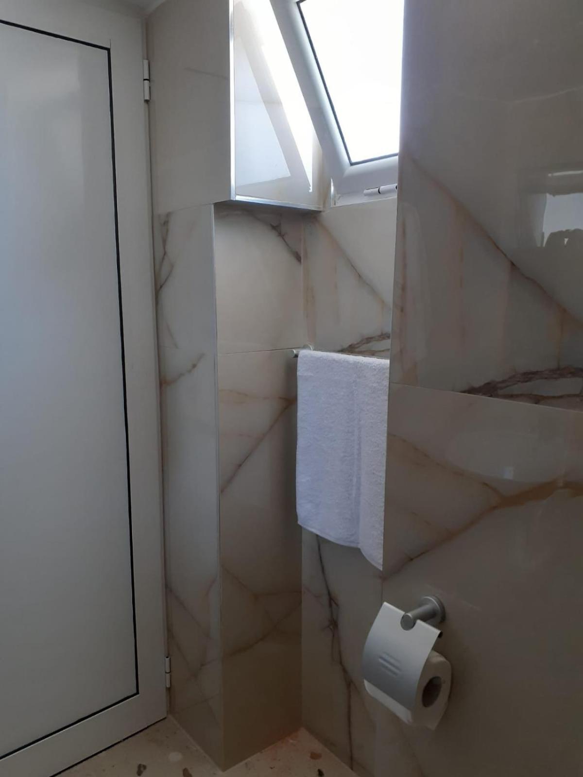Ramaj Apartment Ксамил Екстериор снимка
